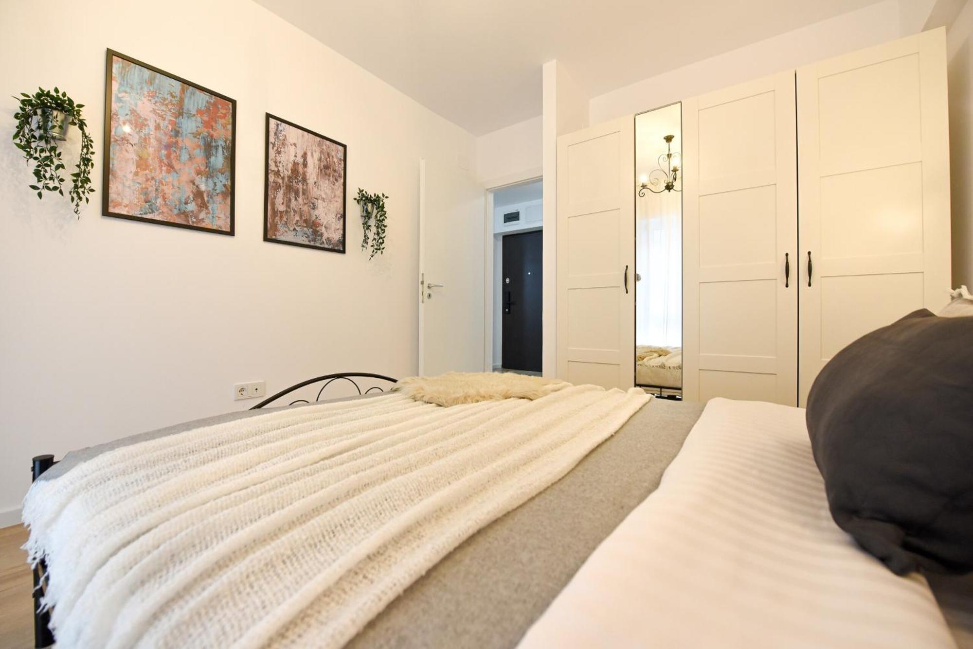 Perfect Stay: Urban Heaven In Aviatiei Business Area Bucarest Habitación foto