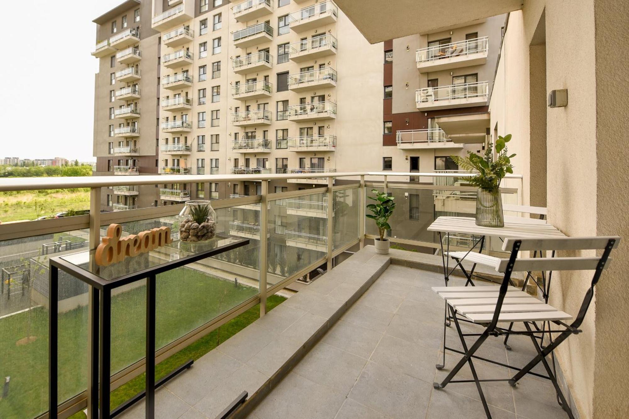 Perfect Stay: Urban Heaven In Aviatiei Business Area Bucarest Habitación foto